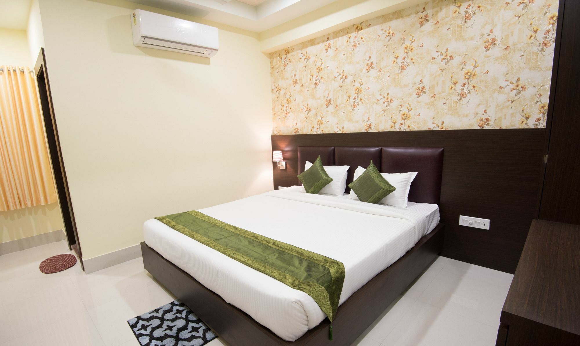 Treebo King'S Court Chandrasekharpur Bhubaneswar Exterior foto